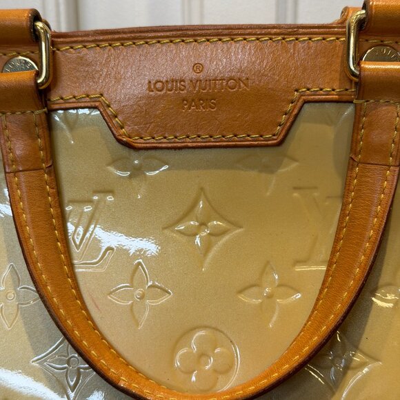 Louis Vuitton Brea MM Hand Bag Purse Citrine Yellow Vernis COA Incl - Picture 2 of 16